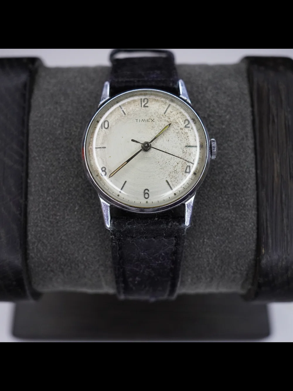 Vintage 1962 Timex Mercury 1037 2262 Mechanical Wind Mens Watch Patina Dial Runs
